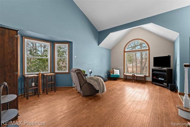 506 Foxfire Drive, Howell, MI 48843