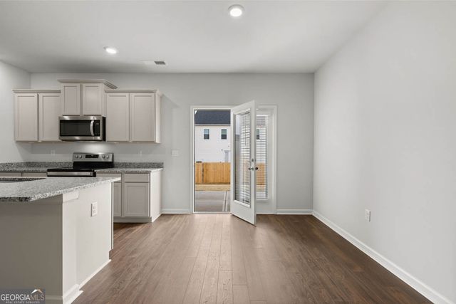 265 Sound Circle 152, Stockbridge, GA 30281