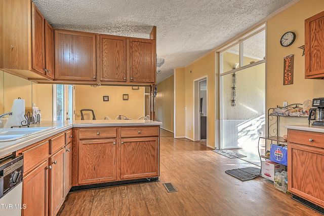 919 Old Stage Road, Church Hill, TN 37642