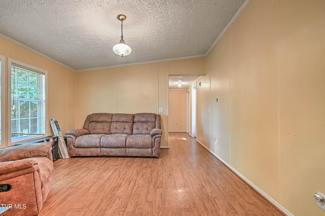 919 Old Stage Road, Church Hill, TN 37642