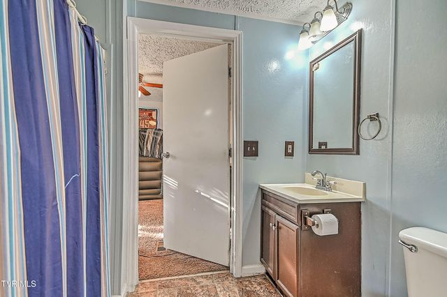 919 Old Stage Road, Church Hill, TN 37642