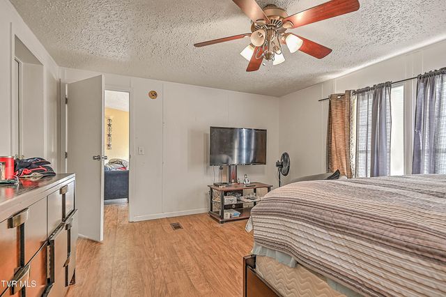 919 Old Stage Road, Church Hill, TN 37642