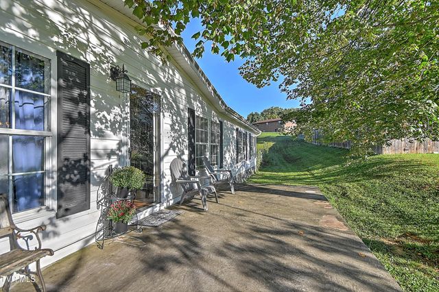 919 Old Stage Road, Church Hill, TN 37642