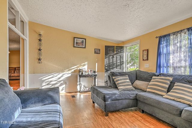 919 Old Stage Road, Church Hill, TN 37642