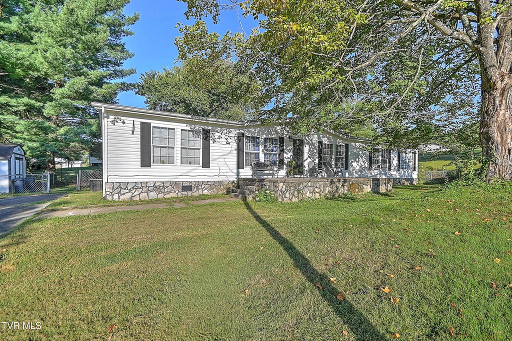 919 Old Stage Road, Church Hill, TN 37642