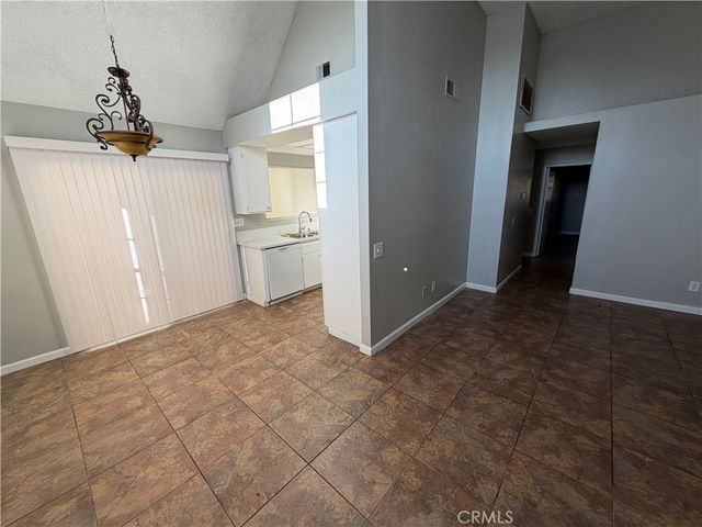 14605 Woodland, Fontana, CA 92337