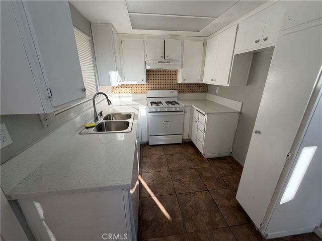 14605 Woodland, Fontana, CA 92337