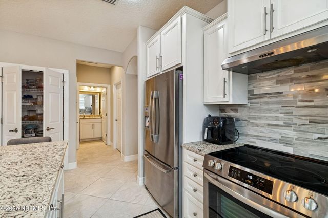 28 ROCK SPRING Loop, St. Augustine, FL 32095