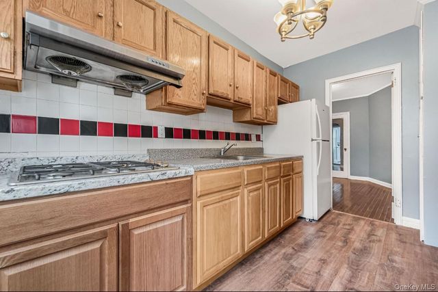 69-40 Yellowstone Boulevard 119, Forest Hills, NY 11375