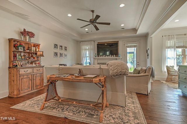 846 Vines Farm Lane, Jonesborough, TN 37659