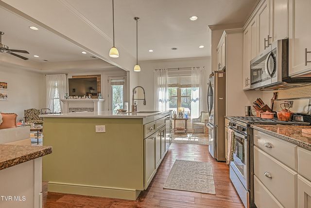 846 Vines Farm Lane, Jonesborough, TN 37659