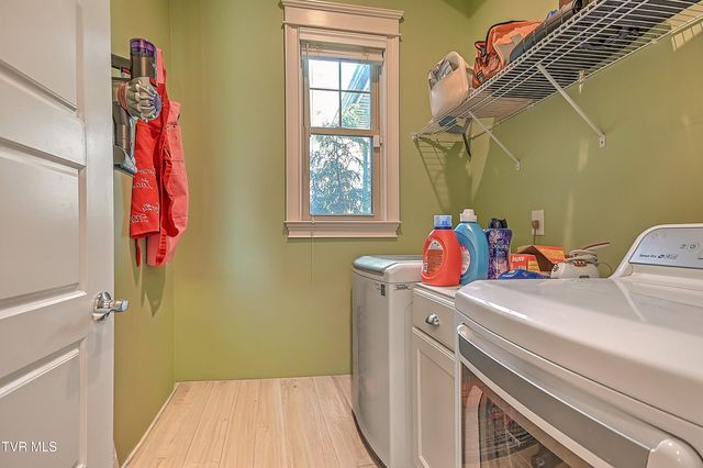 846 Vines Farm Lane, Jonesborough, TN 37659