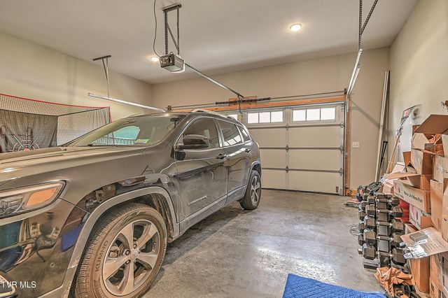 846 Vines Farm Lane, Jonesborough, TN 37659