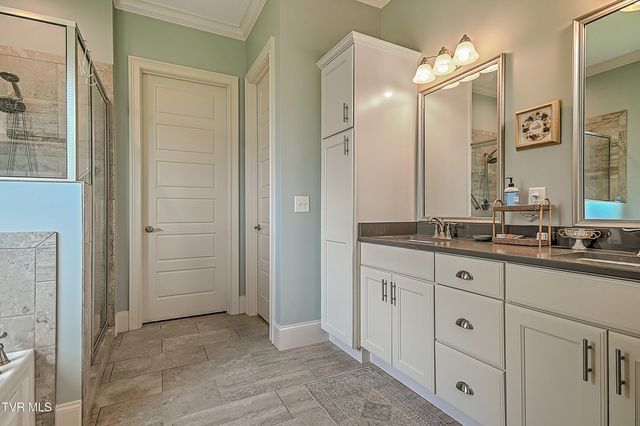 846 Vines Farm Lane, Jonesborough, TN 37659