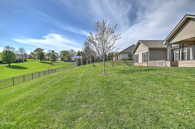 846 Vines Farm Lane, Jonesborough, TN 37659