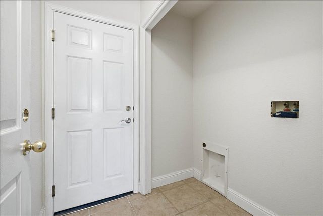 4954 Shell St, North Highlands, CA 95660