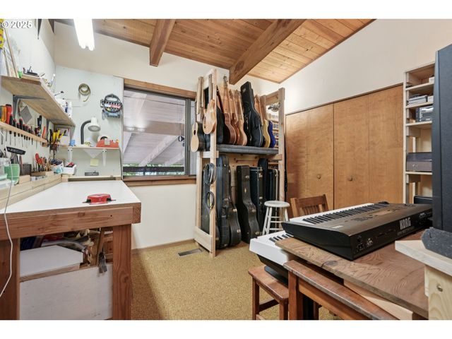 3958 Nw WESTSIDE Rd, Mc Minnville, OR 97128