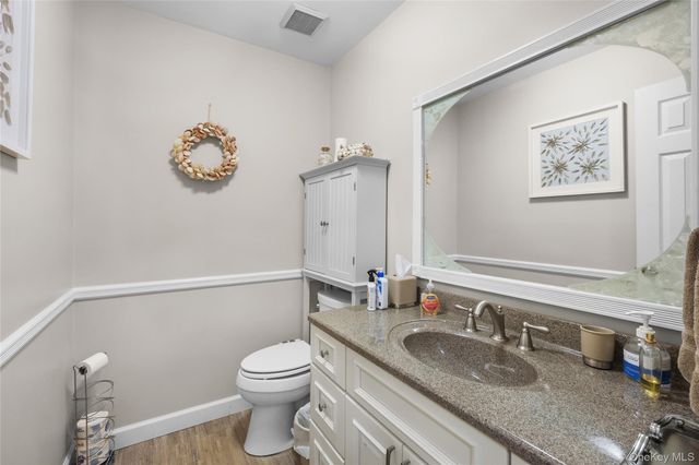 1 Pidgeon Court, Manorville, NY 11949