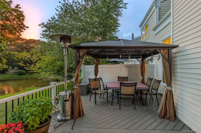 1 Pidgeon Court, Manorville, NY 11949