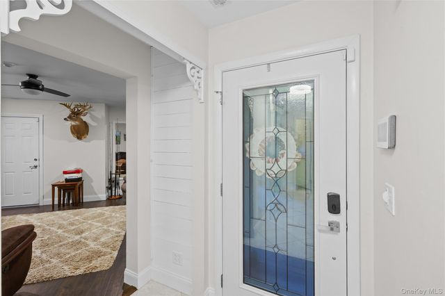 1 Pidgeon Court, Manorville, NY 11949