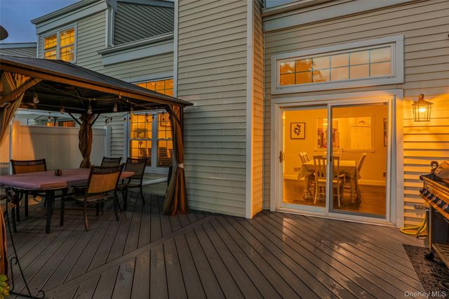 1 Pidgeon Court, Manorville, NY 11949