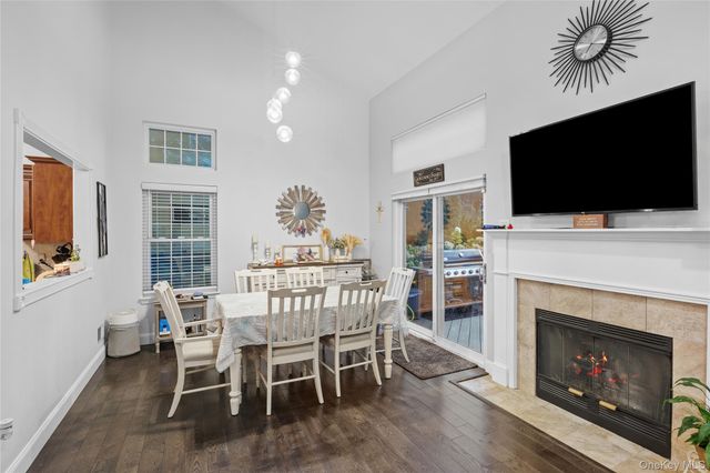 1 Pidgeon Court, Manorville, NY 11949
