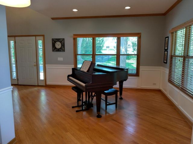 2307 N Country Springs Drive, Johnsburg, IL 60051