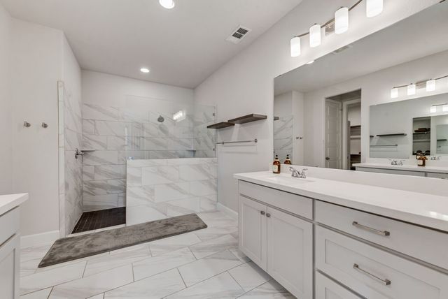 2113 Domingo Drive, Fort Worth, TX 76008