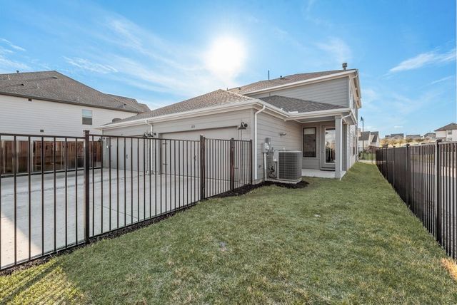 2113 Domingo Drive, Fort Worth, TX 76008