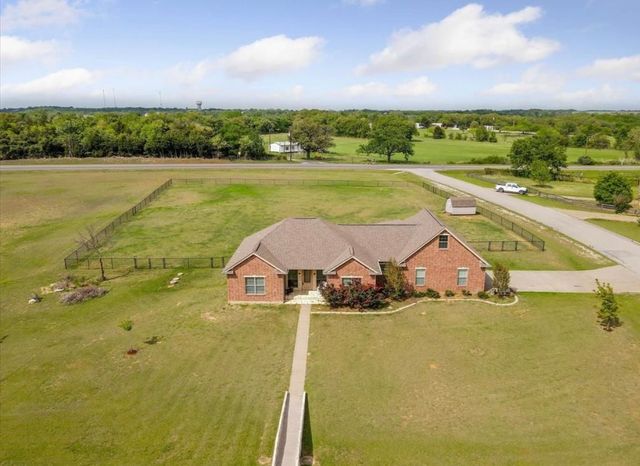 2429 Pecan Springs Road, Cleburne, TX 76031