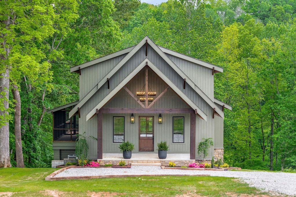 1036 Hidden River Road, Rock Island, TN 38581