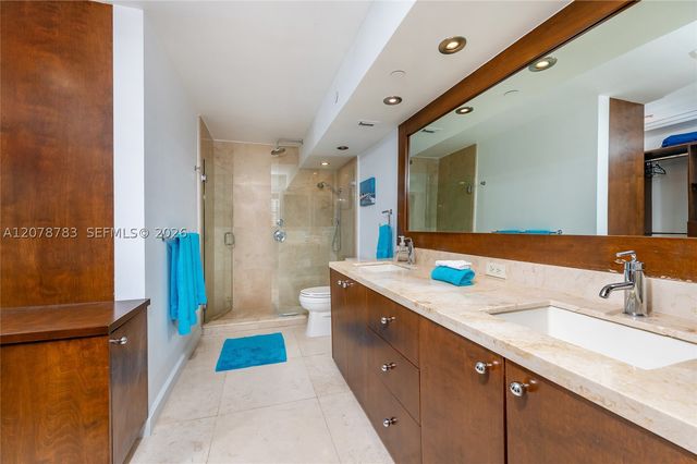 613 Ocean Dr 7C, Key Biscayne, FL 33149