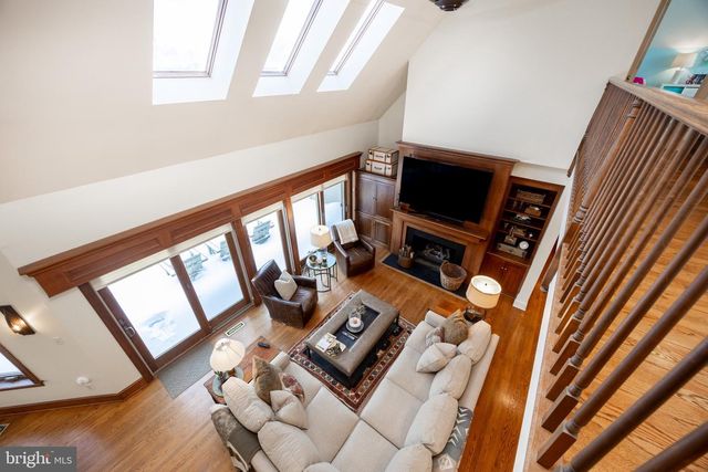 2220 BODINE RD, Malvern, PA 19355