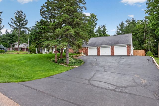 3841 Guest, Jackson, MI 49203