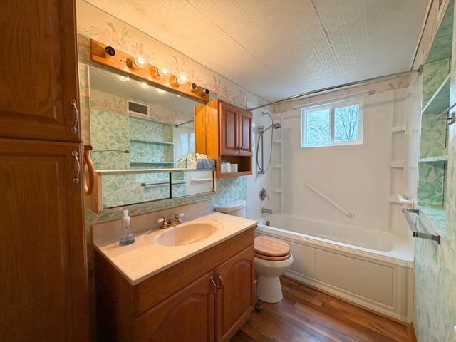 12381 N Saginaw Road, Clio, MI 48420