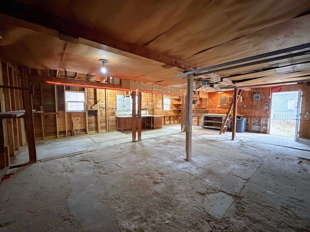 12381 N Saginaw Road, Clio, MI 48420