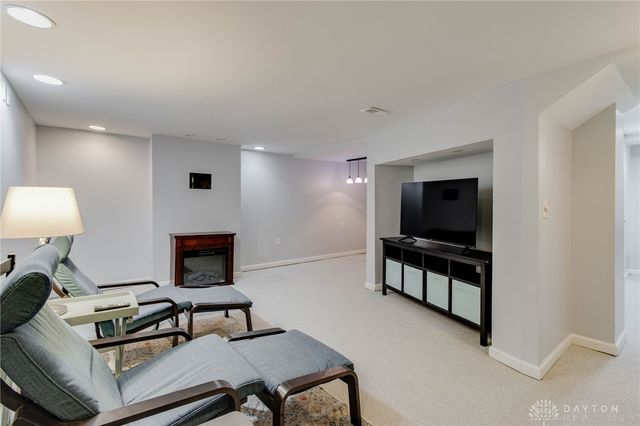 3073 Hillside Avenue, Dayton, OH 45429