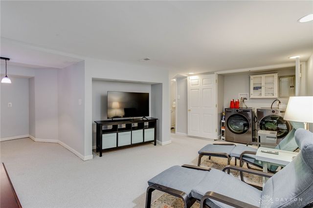 3073 Hillside Avenue, Dayton, OH 45429