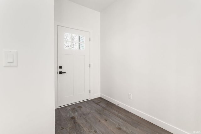 1707 Thornhill Drive, South Bend, IN 46614