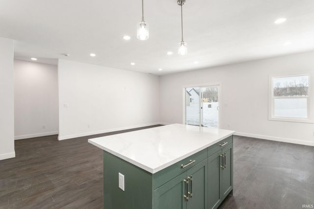 1707 Thornhill Drive, South Bend, IN 46614