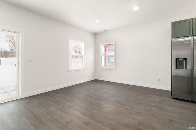 1707 Thornhill Drive, South Bend, IN 46614