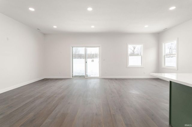 1707 Thornhill Drive, South Bend, IN 46614