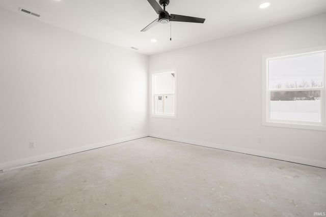 1707 Thornhill Drive, South Bend, IN 46614