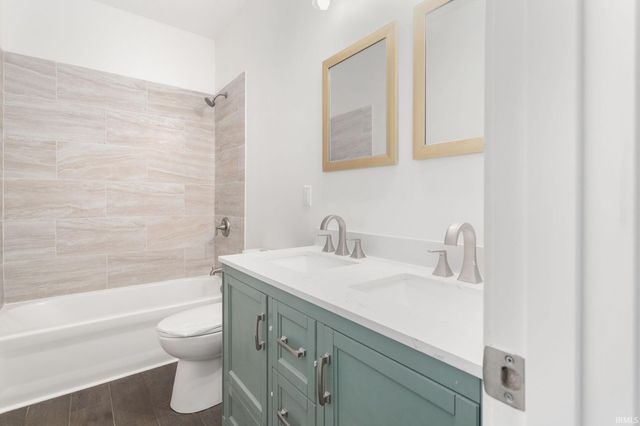 1707 Thornhill Drive, South Bend, IN 46614