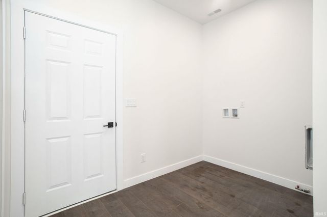 1707 Thornhill Drive, South Bend, IN 46614