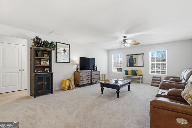 949 Brookfield Drive, Braselton, GA 30517