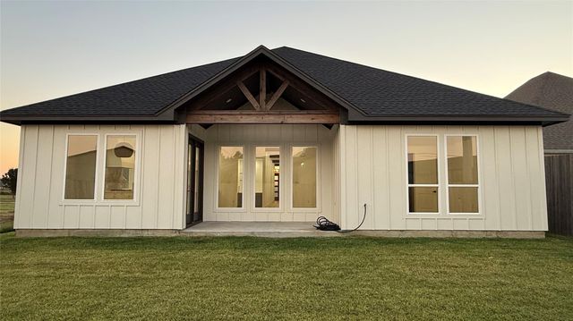 7180 Royal Meadows Street, Port Arthur, TX 77642