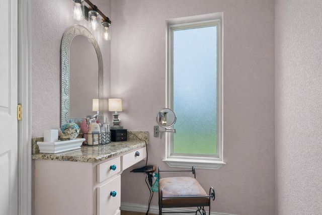 5660 Veal Station Road, Weatherford, TX 76085