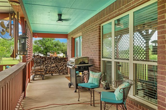 5660 Veal Station Road, Weatherford, TX 76085