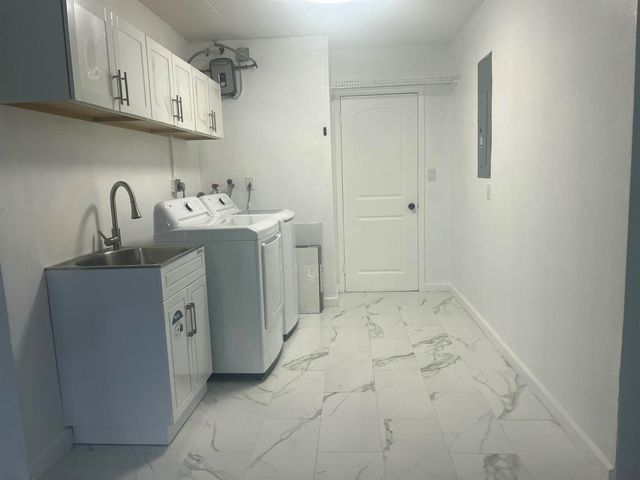 4680 NW 39th Street, Lauderdale Lakes, FL 33319